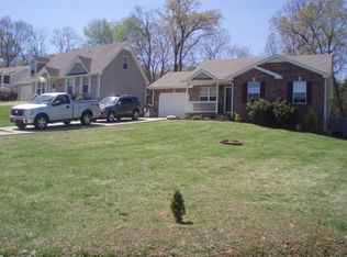 1301 Wofford Dr, Clarksville, TN 37042