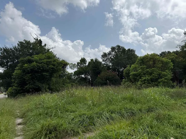 612 W Cypress Ave, Orange, TX 77630