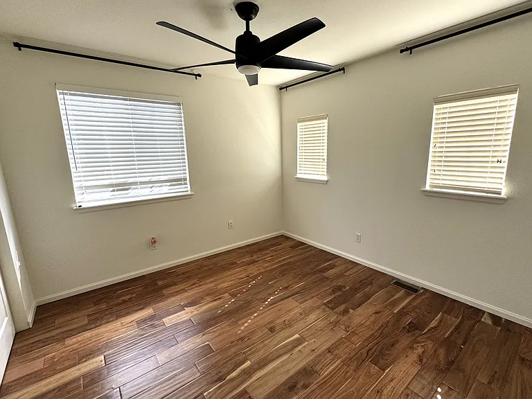 8359 Liverpool Cir — Photo 8