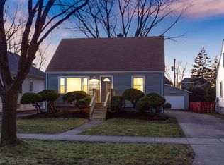 14 N Wille St, Mount Prospect, IL 60056