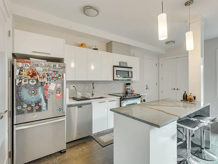 2165 Palmerston Ave — Photo 19
