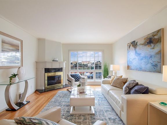 3rd image of 2933 Wawona St