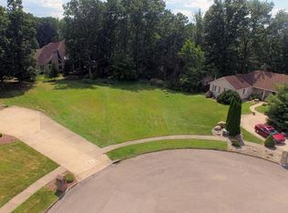 1763 Squaw Creek Dr, Girard, OH