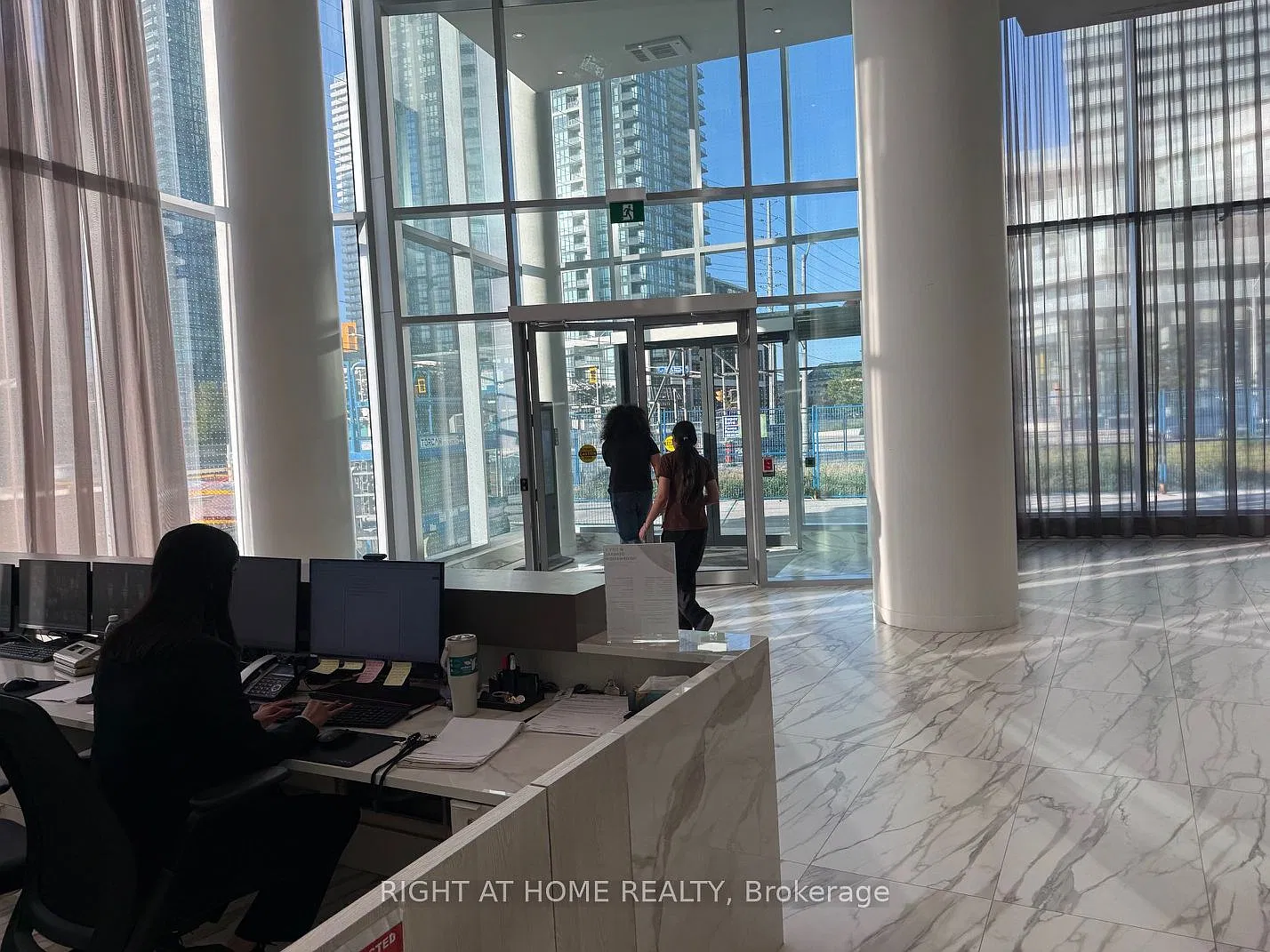 2 bed, $2,200 — Photo 3