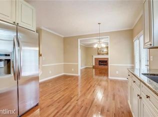 981R Bonaventure Way, Lawrenceville, GA 30044