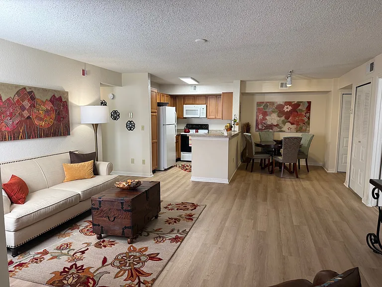 River Park Apartments — Photo 73