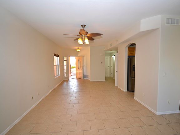 4th image of 561 Green Village Ct #B