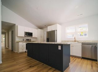 3421 Mable Hubbard Dr, Charlotte, NC 28208