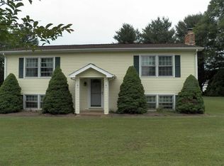 40 Meadow Ln, Ruckersville, VA 22968