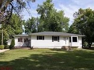 1009 Hackmann Rd, O'Fallon, MO 63366