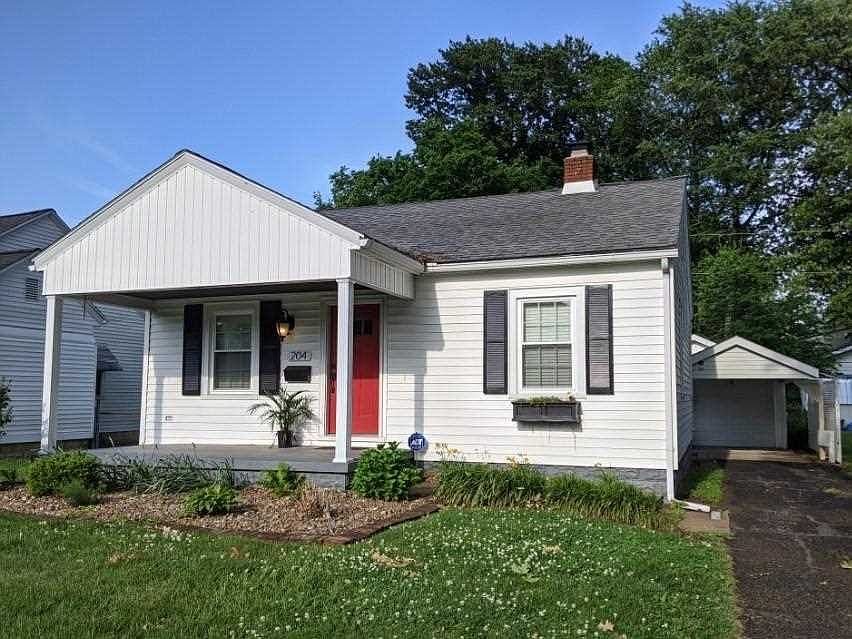 1st image of 204 S Parker Dr