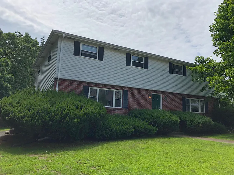 25 Guild Rd — Photo 10