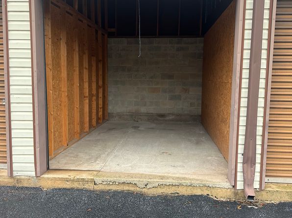 (undisclosed Address)