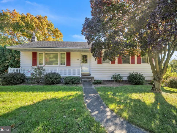 232 Faust Rd, Sinking Spring, PA 19608