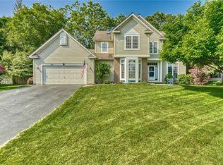 100 Radnor Ln, Rochester, NY 14617