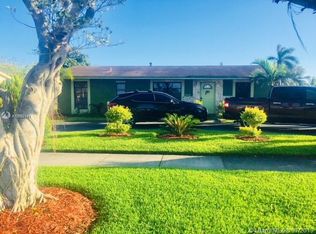 2930 NW 191st St, Miami Gardens, FL 33056