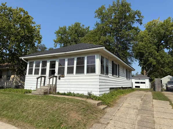 1529 Rathbone St SW, Wyoming, MI 49509