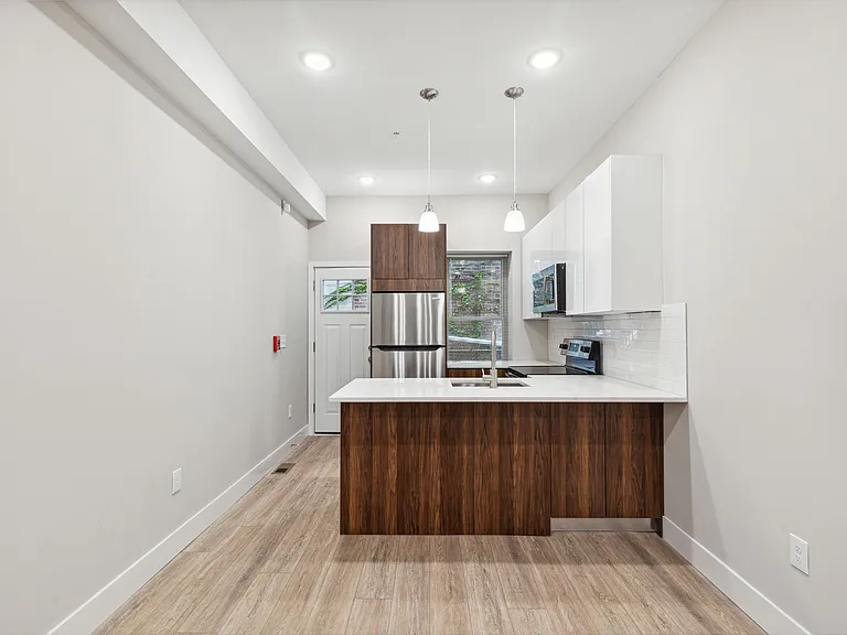 1333 Snyder Ave #1 — Photo 3
