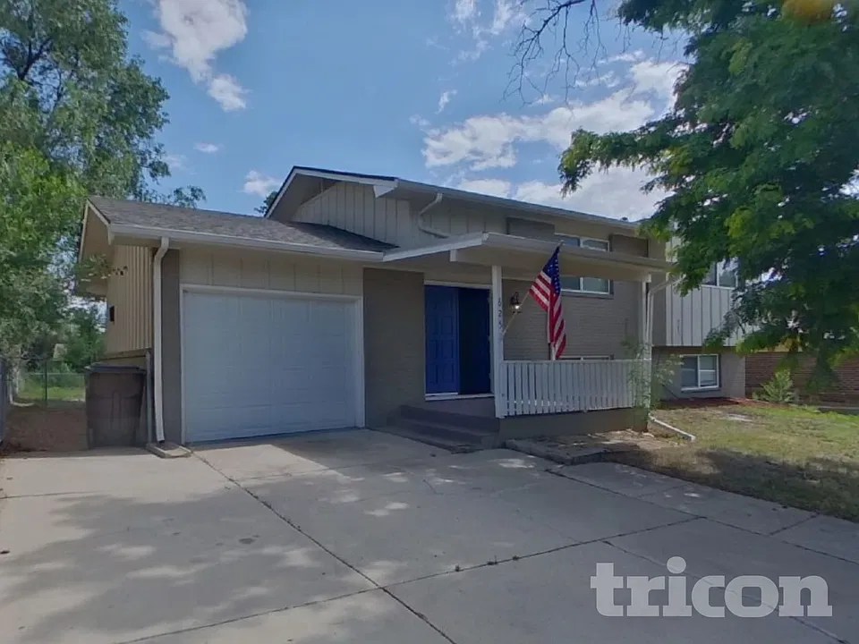 625 Rowe Ln