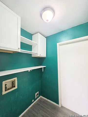 5931 Autumn Lk — Photo 13
