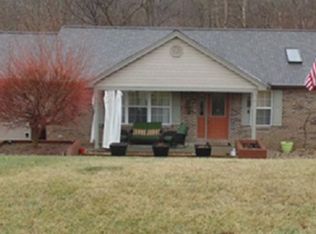 1092 Thornhill Ln, Lawrenceburg, IN 47025