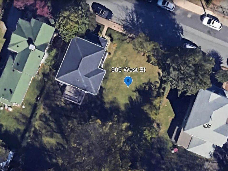 1st image of 909 West St