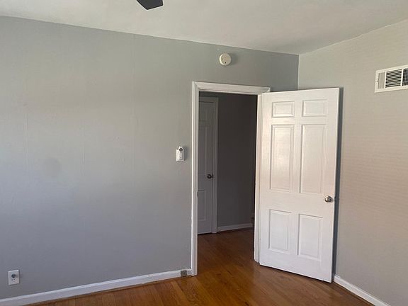 5th image of 833 Sudbury Dr APT 2