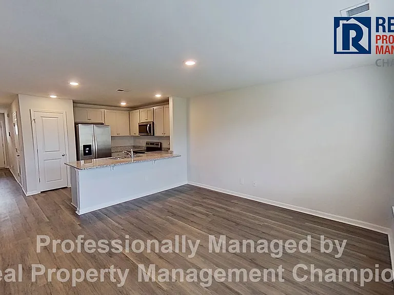 3110 Lobelia Ln — Photo 5