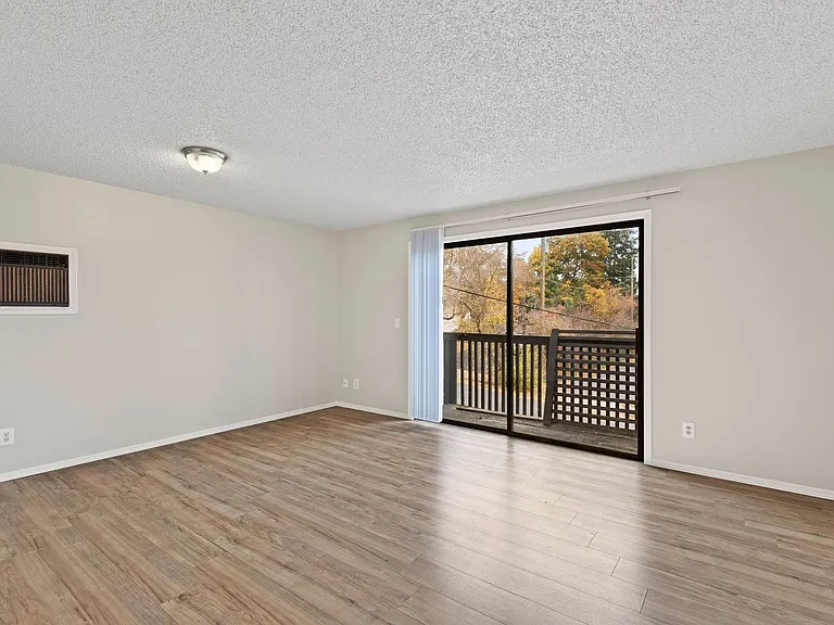731 S Hatch St — Photo 8