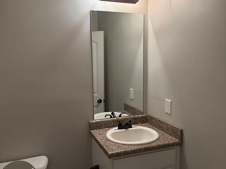 241 Coral Cir — Photo 8