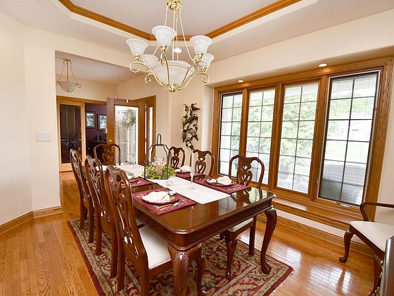 5th image of 2704 W 47th St
