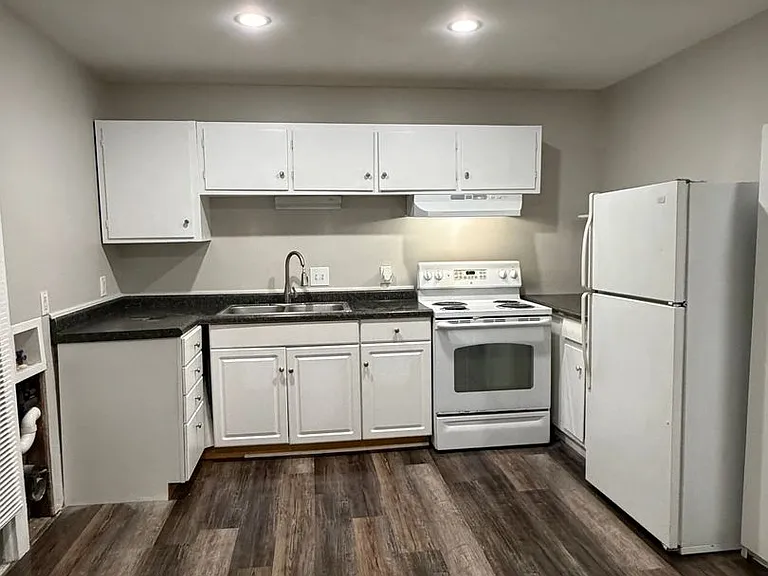 6118 Dickson Rd — Photo 8