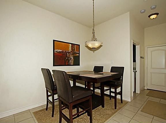5th image of 8618 Naomi St
