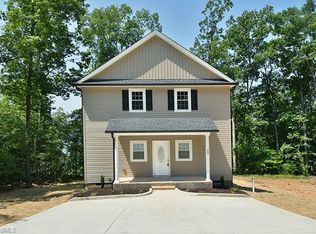 254 Skyline Dr, New London, NC 28127