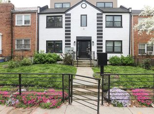 1225 Raum St NE APT 2, Washington, DC 20002