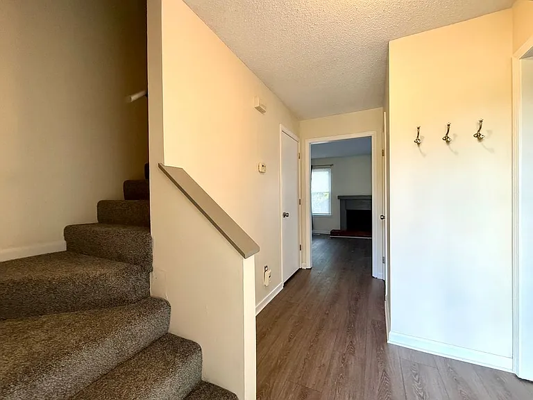 12836 W 67th St — Photo 31