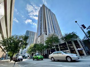 1122 N Clark St APT 1810, Chicago, IL 60610