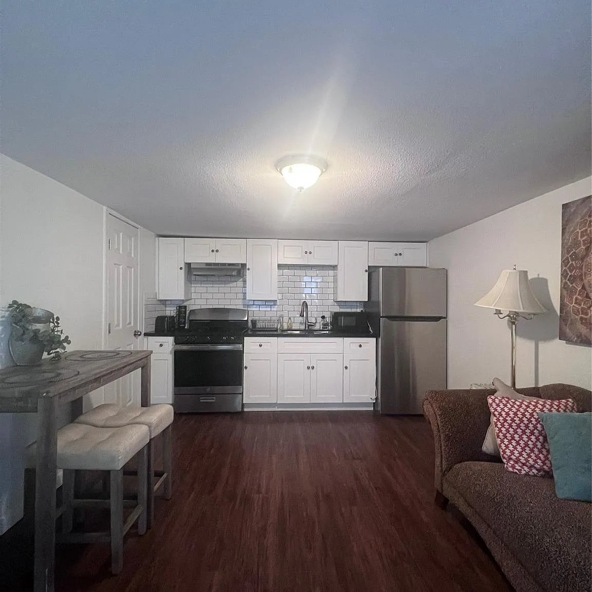 1 bed, 1.0 bath, 750 sqft, $945 — Photo 4