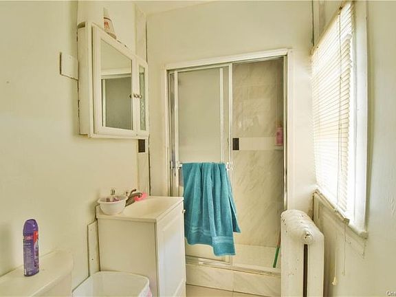 5th image of 287 1st St