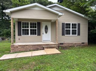 330 Oakwood Rd, Tullahoma, TN 37388