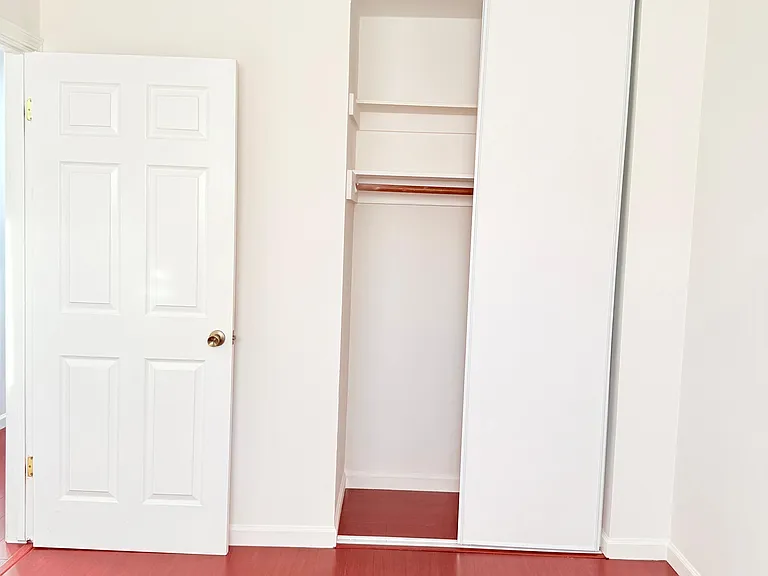 4613 Hampshire Way — Photo 34