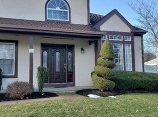 31 Dominion Dr, Marlton, NJ 08053