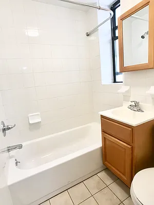 Rented by Warren T Real Estate Corp. | media 28