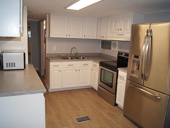 Kitchen Eating Space