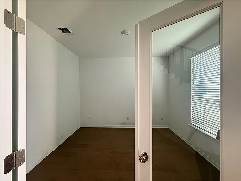 628 Leeward Pass — Photo 9