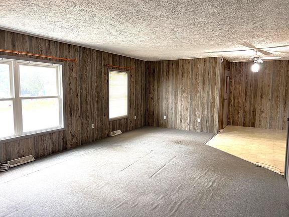 5th image of 302 W Polly St