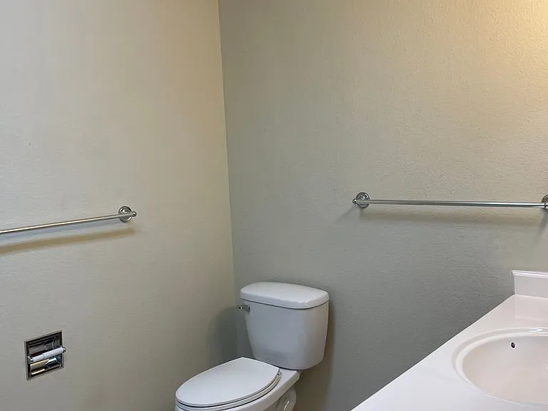 5463 Deschutes Rd — Photo 26