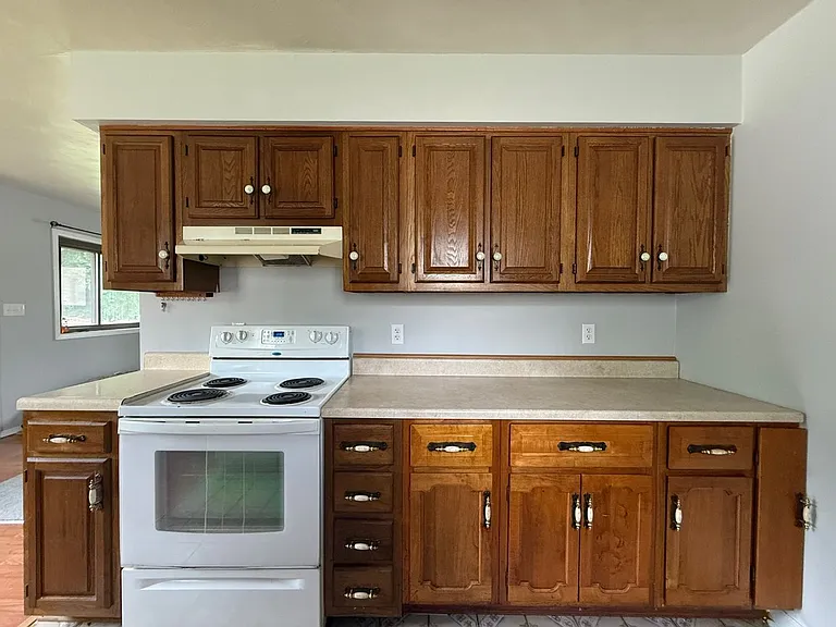 3702 Hoyt Ave — Photo 8