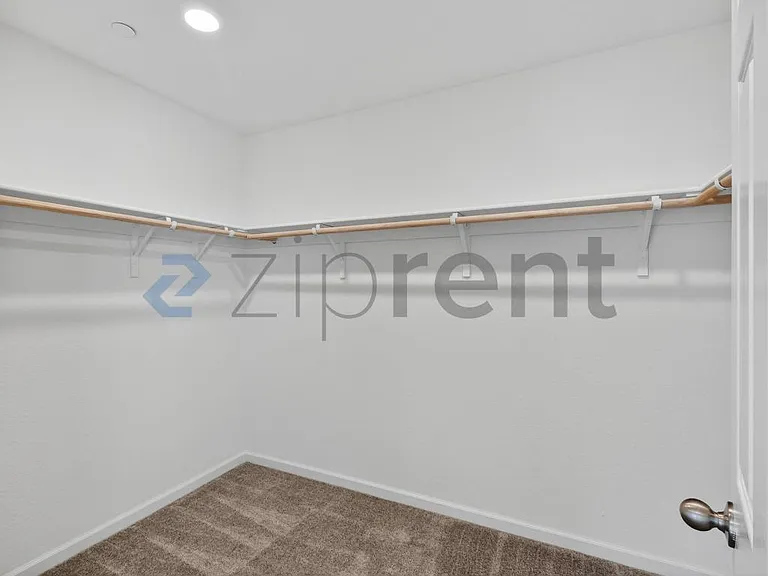 580 Rosedale Way — Photo 28