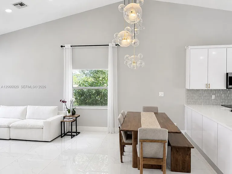 12484 SW 1st St — Photo 6